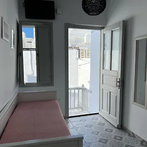 Traditional Myconian In The Heart Of Chora , Mykonos Town Grecia