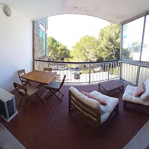 https://la-pinde.fr-provencehotel.com