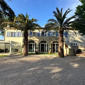 https://chambre-de-charme-n3.fr-provencehotel.com